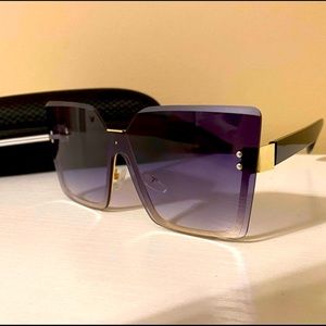 Women’s sunglasses